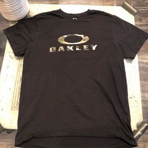 Oakley T-shirt Regular Fit Black and Camo XL